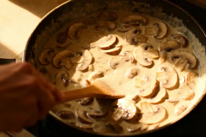 Sauce champignon thermomix : recette rapide et onctueuse